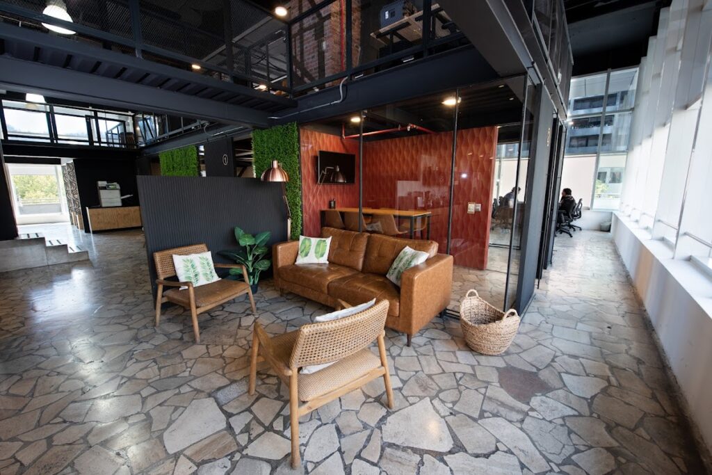 LAUNCH Cowork Millenium