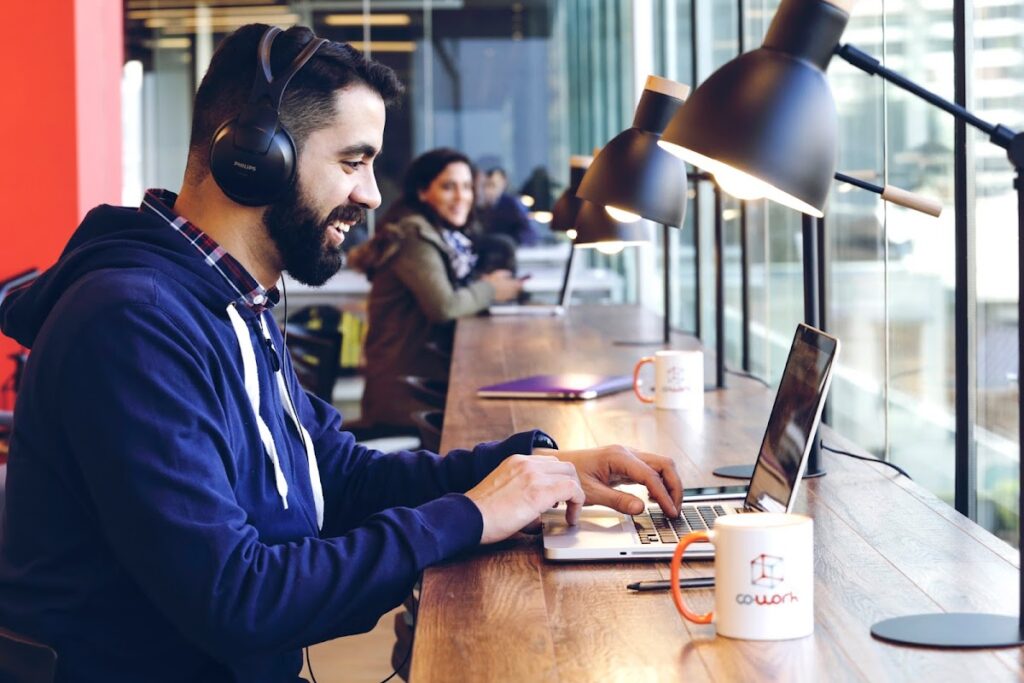 Co-Work Latam Los Abedules